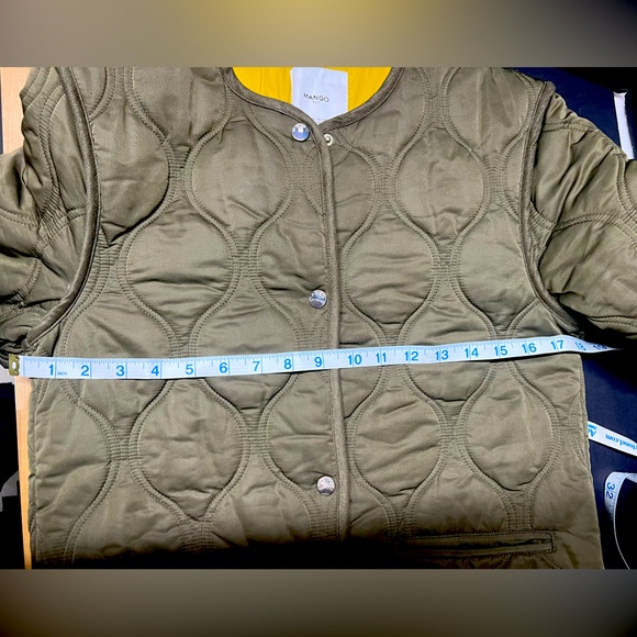 Mango olive green quilted jacket, size small - Picture 14 of 15